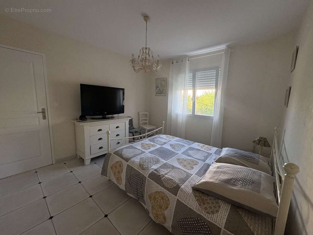 Maison 193 m² à Vivy  - photo 9