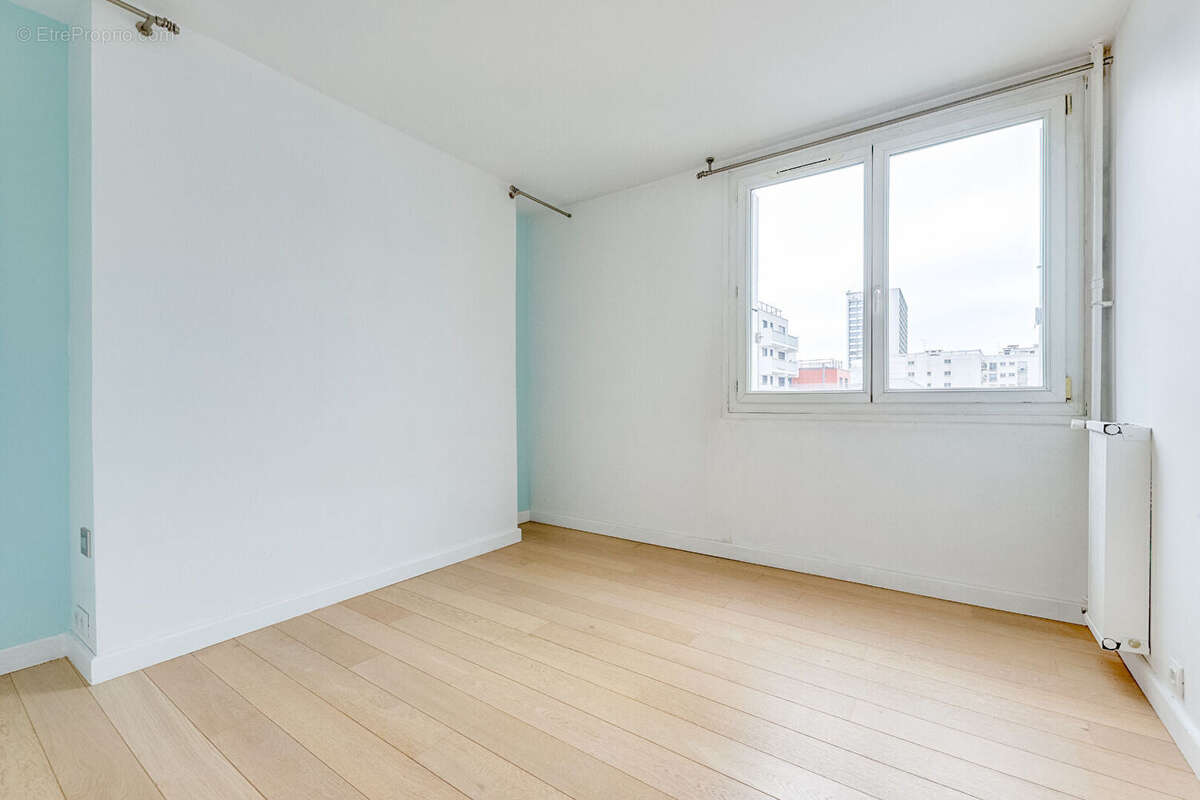 Appartement à PARIS-20E
