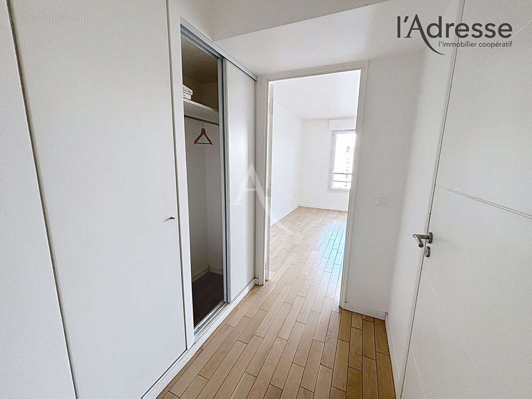 Appartement à SURESNES