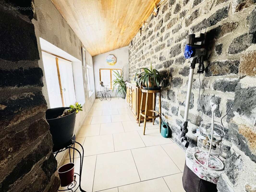 Maison à LE MONASTIER-SUR-GAZEILLE