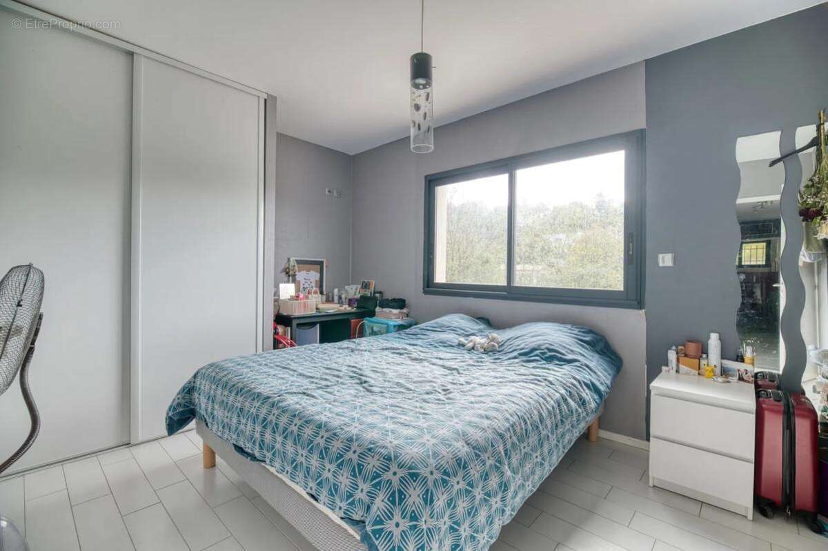 Maison à LACROIX-FALGARDE