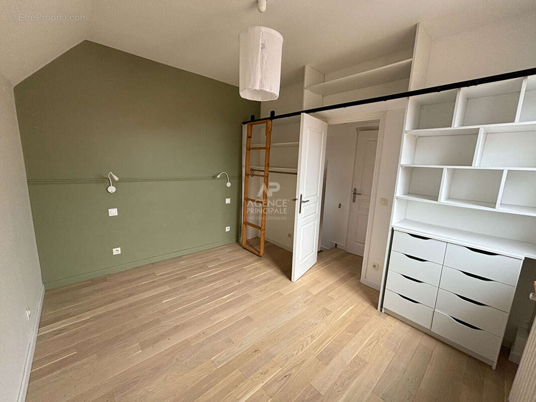 Maison - MAISONS-LAFFITTE - Quartier Saint Nicolas - Maison de 80.42m2 au sol - photo 8
