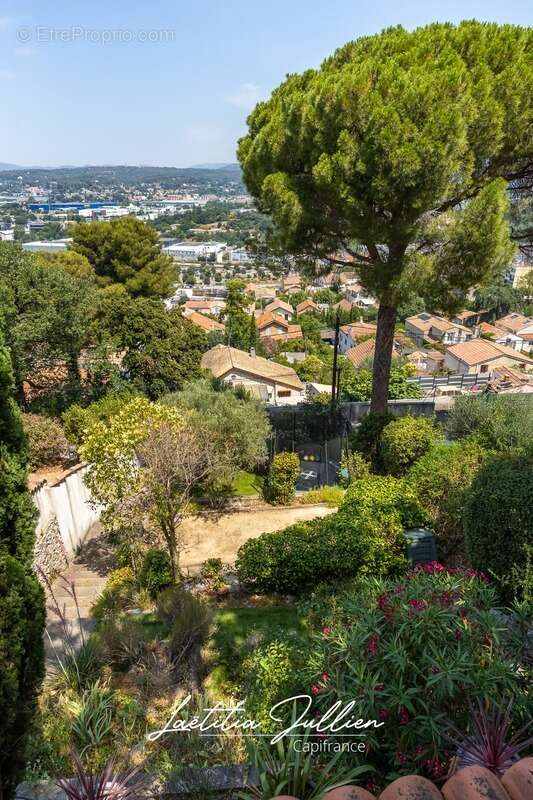 Maison à MARSEILLE-11E