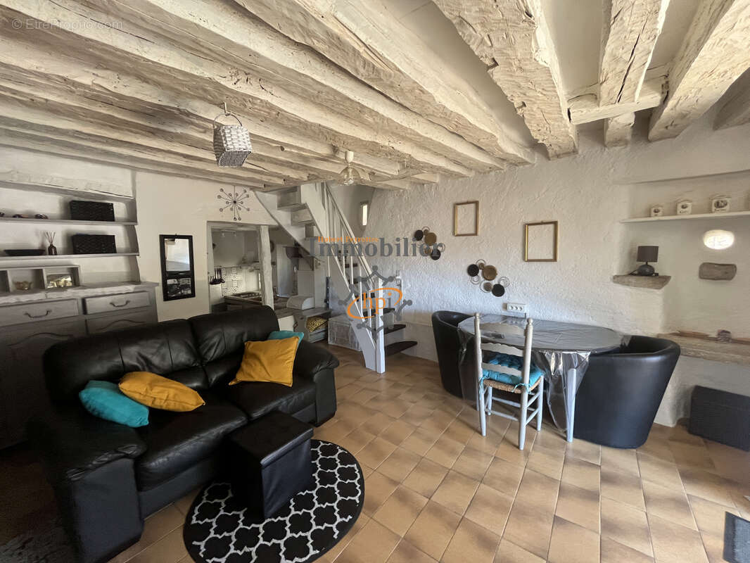Vente maison de village avec grande terrasse. - photo 7