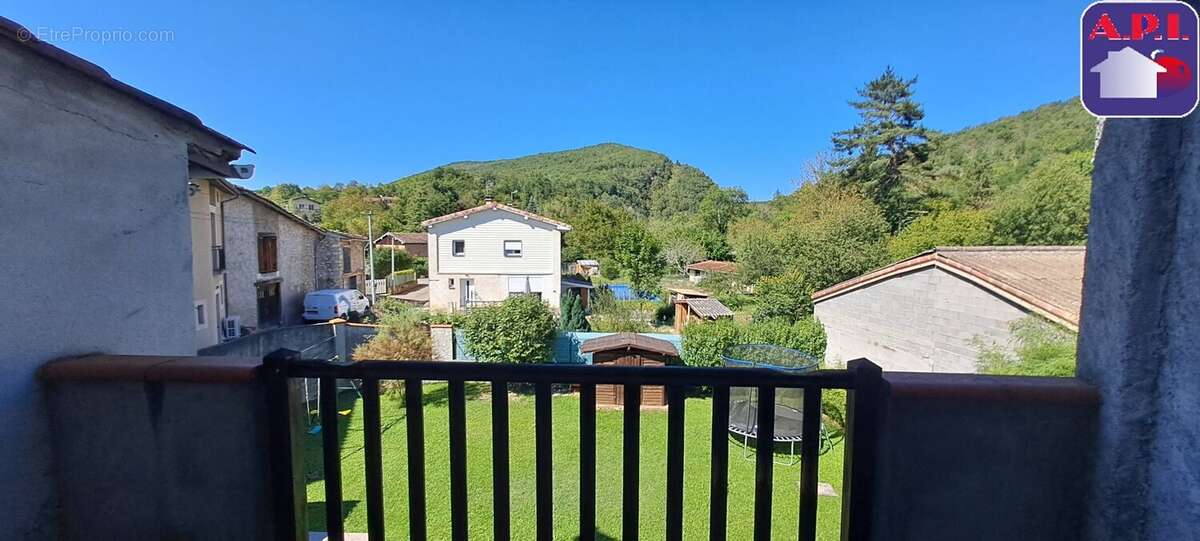 Maison à L&#039;AIGUILLON