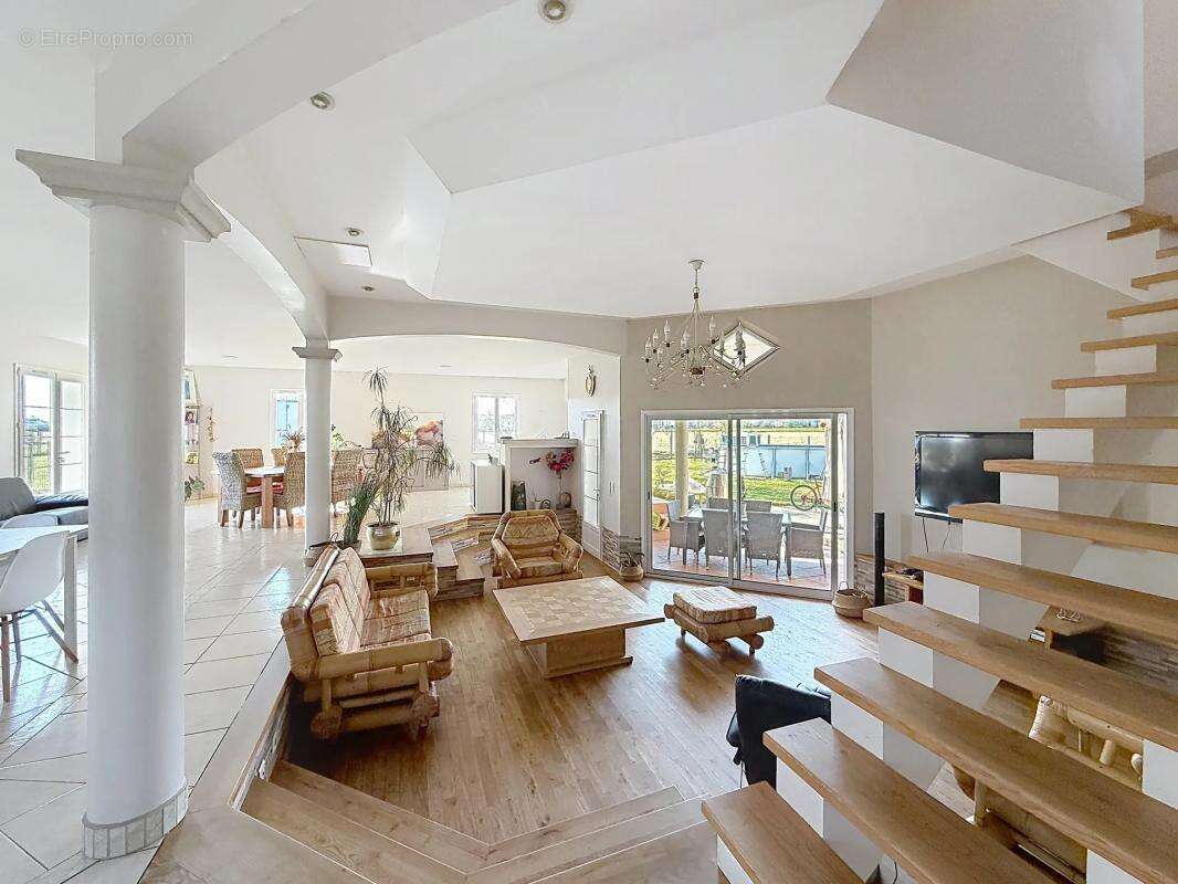 Maison à CASTELSARRASIN