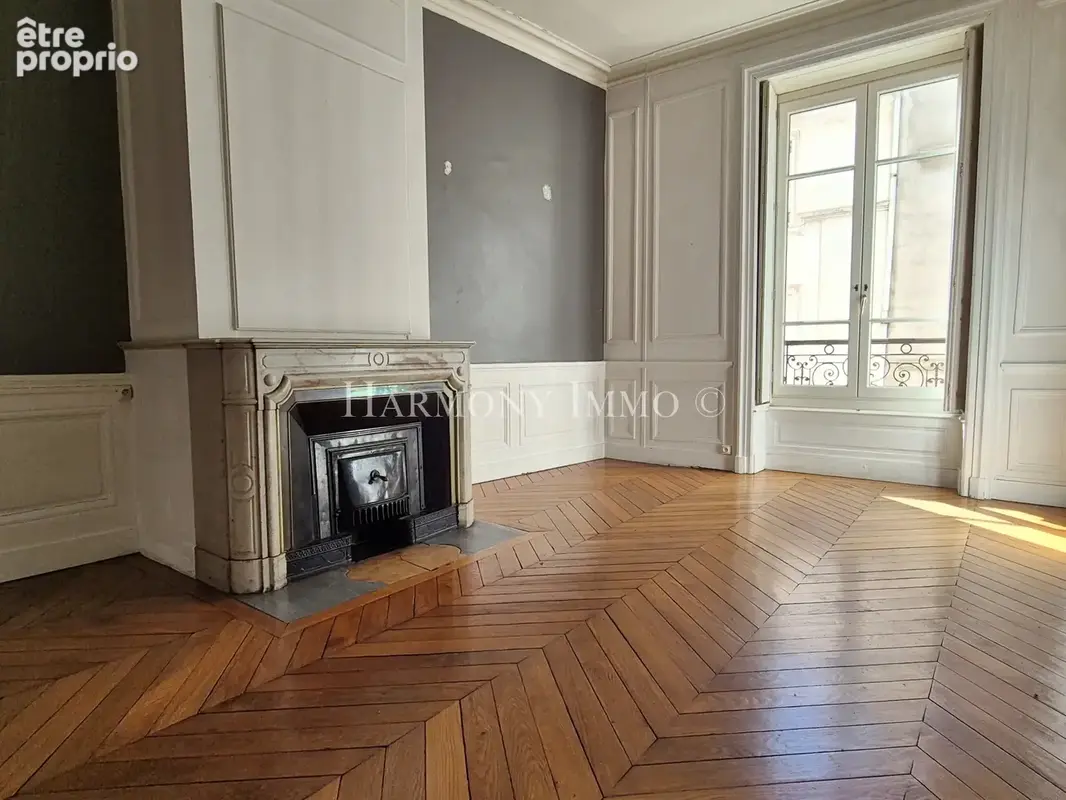 Bel appartement ancien de 167 m2 en dernier étage à 2 pas de la place Bellecour - photo 8