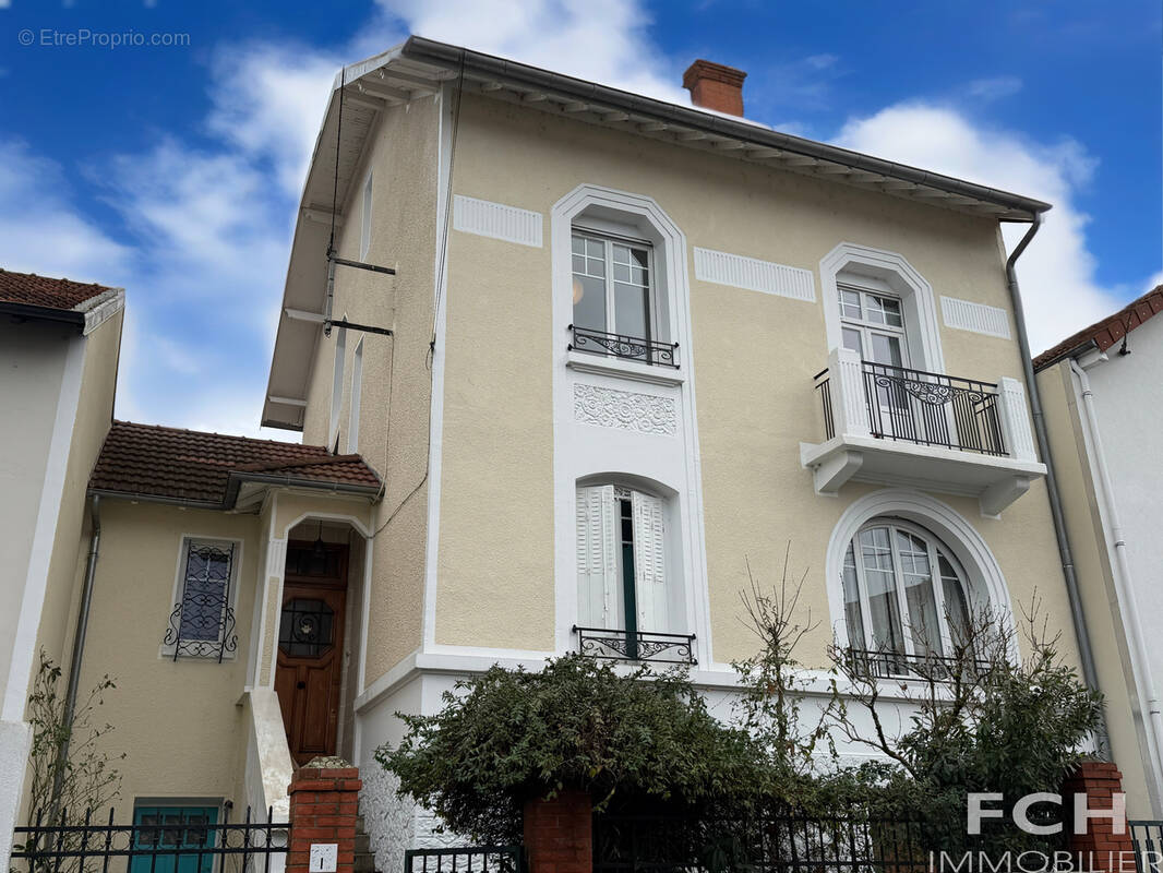 Maison à BELLERIVE-SUR-ALLIER