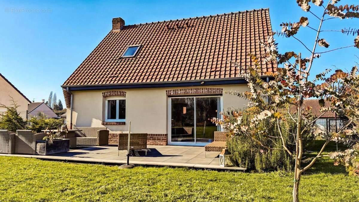 Maison à GOUZEAUCOURT