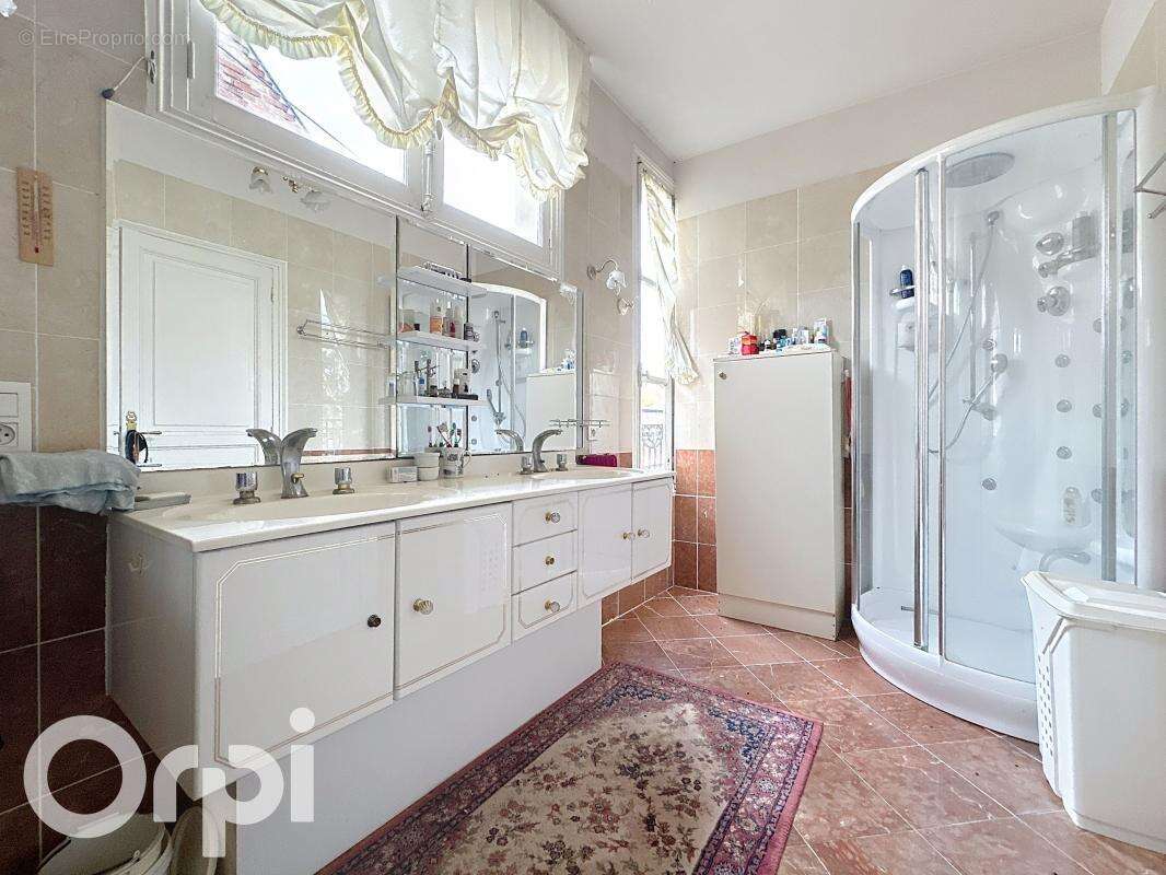 Maison à RESSONS-SUR-MATZ