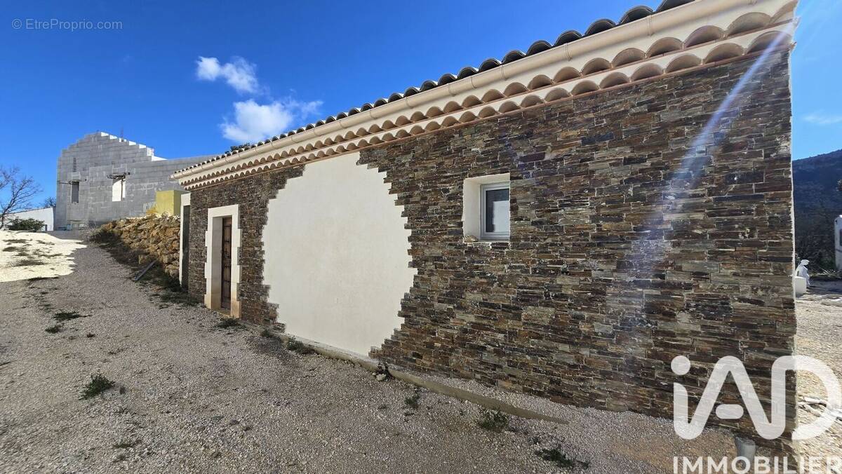 Photo 1 - Maison à PLAN-D'AUPS-SAINTE-BAUME