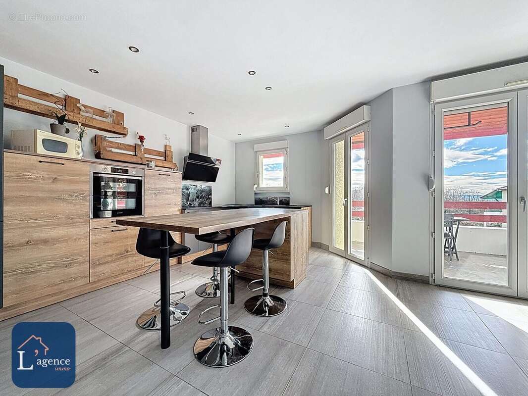 Appartement à CROZET