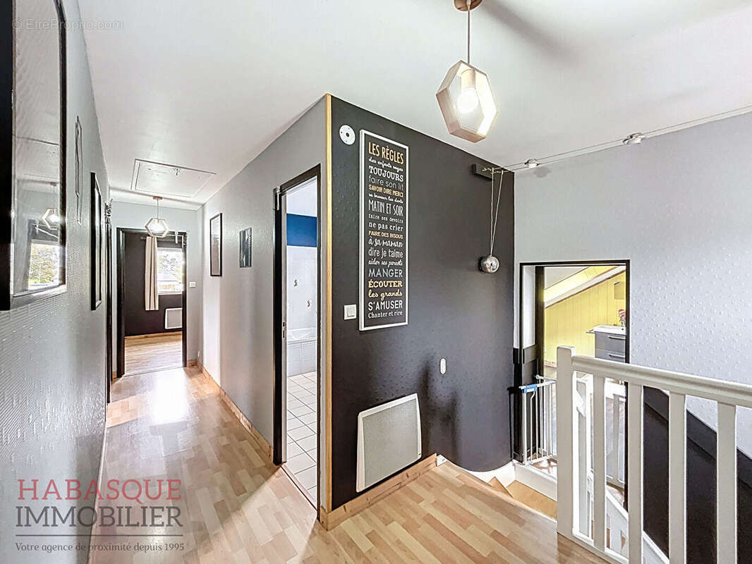 Maison à SAINT-URBAIN