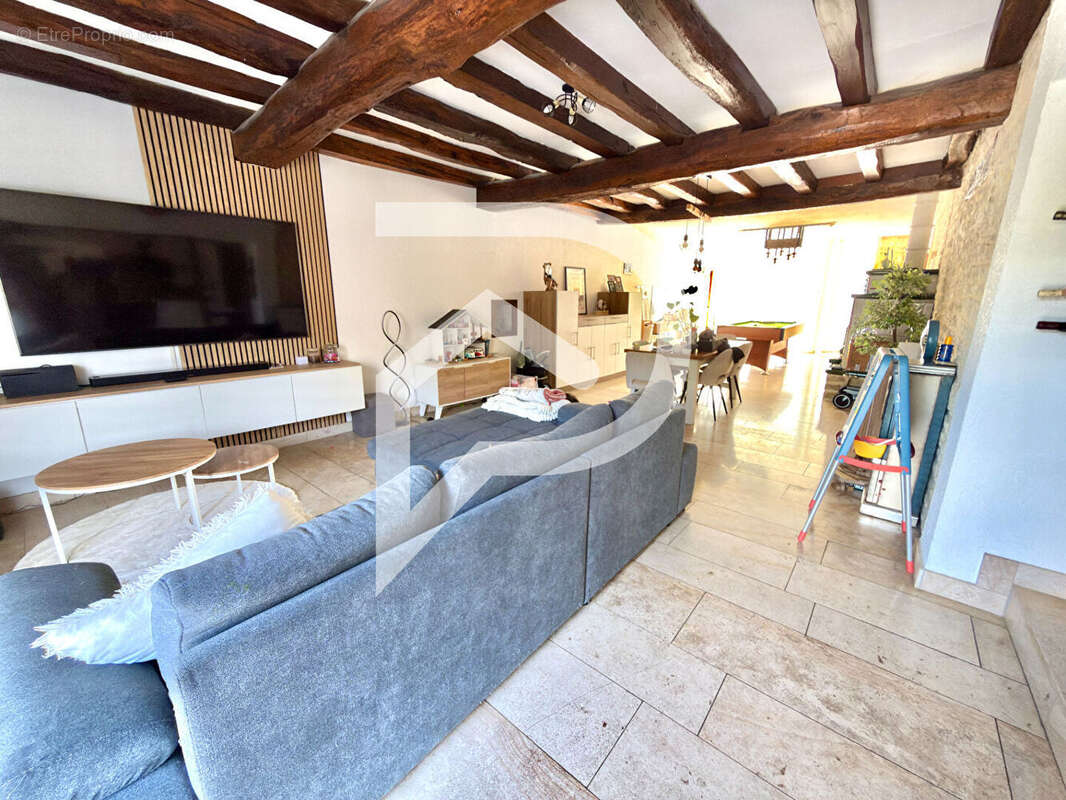 Maison à JONCHERY