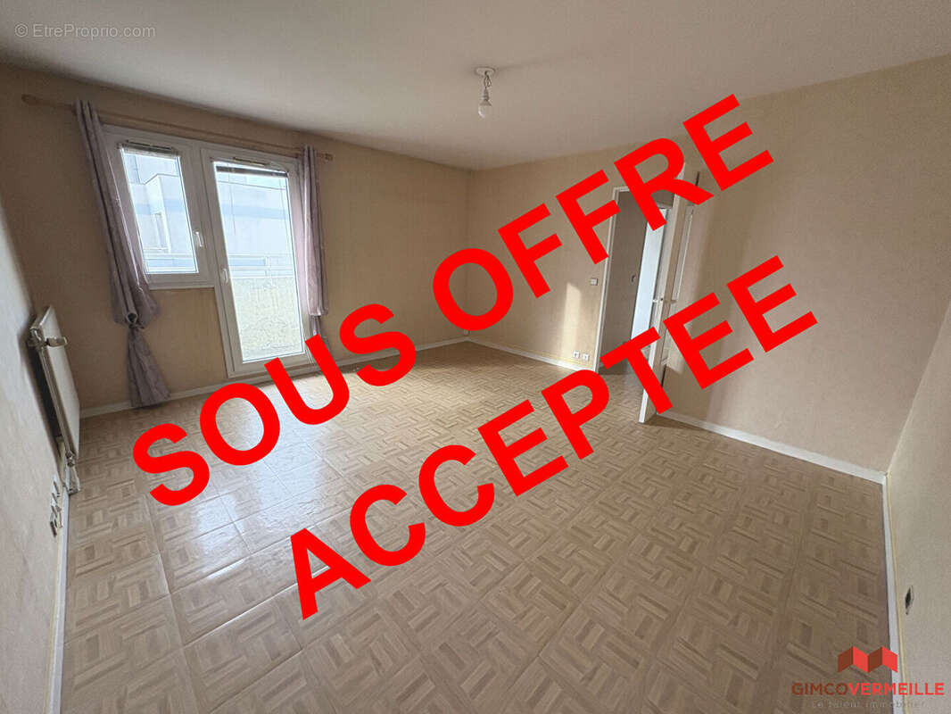Appartement à MONTIGNY-LE-BRETONNEUX
