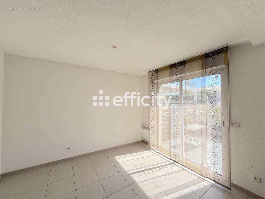 Maison 86 m² à Cournonsec  - photo 12