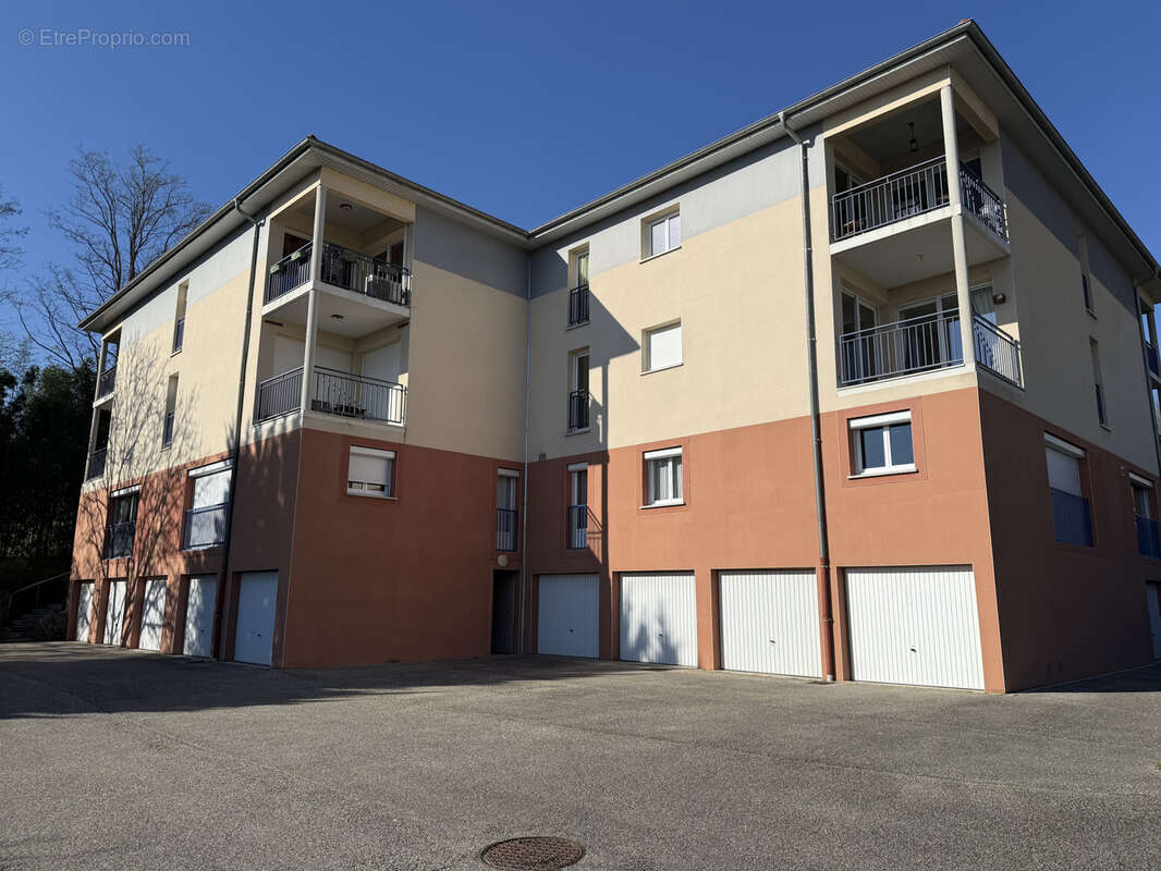 Appartement à SAINT-PRIM