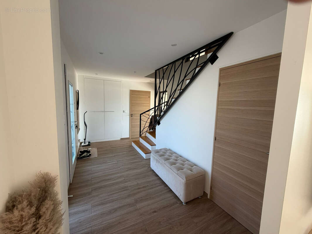 Maison à MONTATAIRE