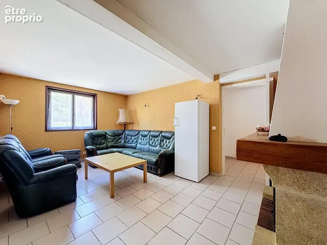 Maison - 6 Chambres - Cave - Garage double - Jardin - Au calme absolu - photo 23