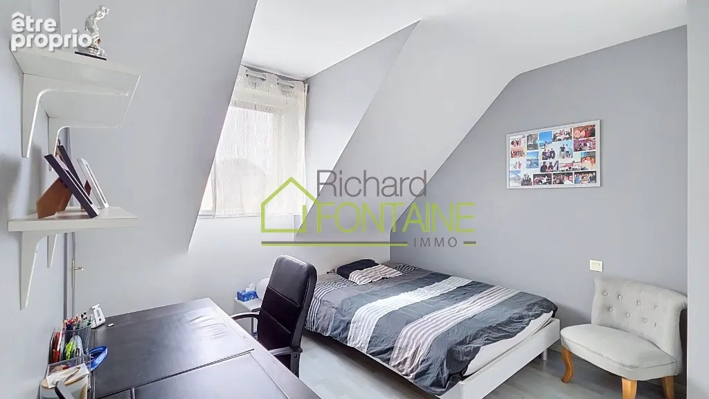 Proche tous les services, Maison familiale de + 170 m² avec 6 chambres, 3 salle de bains - photo 13