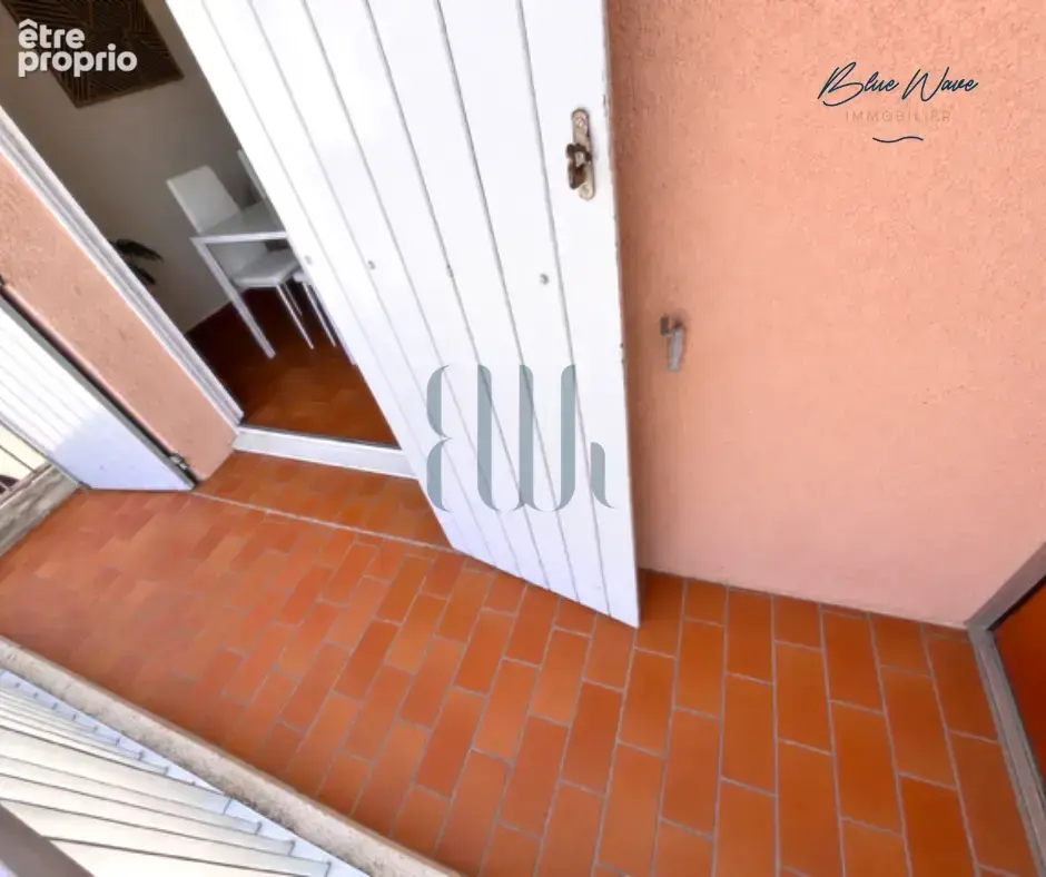 Sainte-maxime centre-ville   studio 32,59 m2 avec balcon & grenier - photo 8