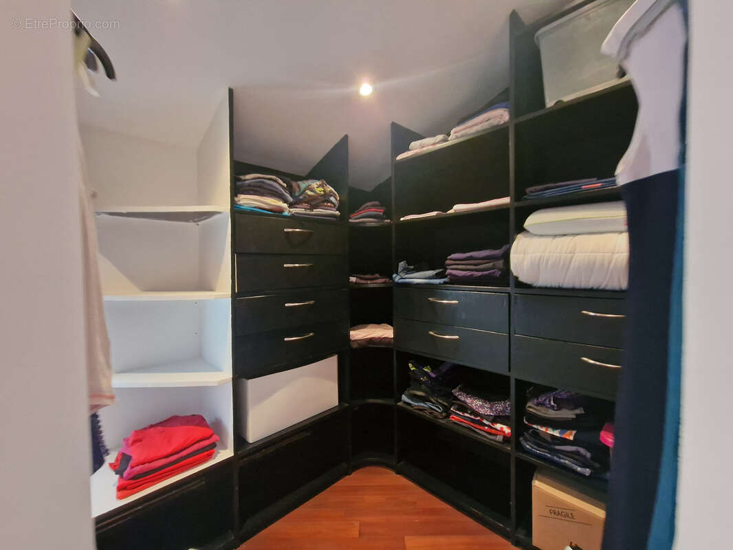 Maison à TUGERAS-SAINT-MAURICE