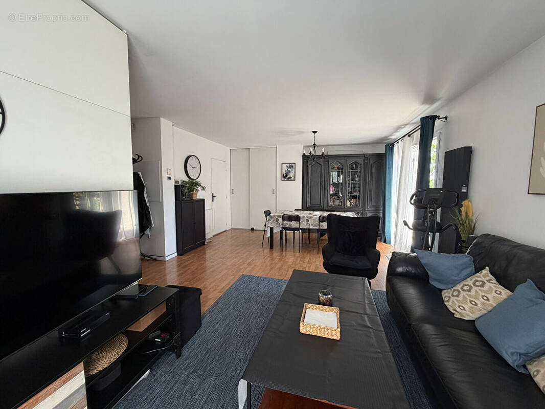 Appartement à STAINS