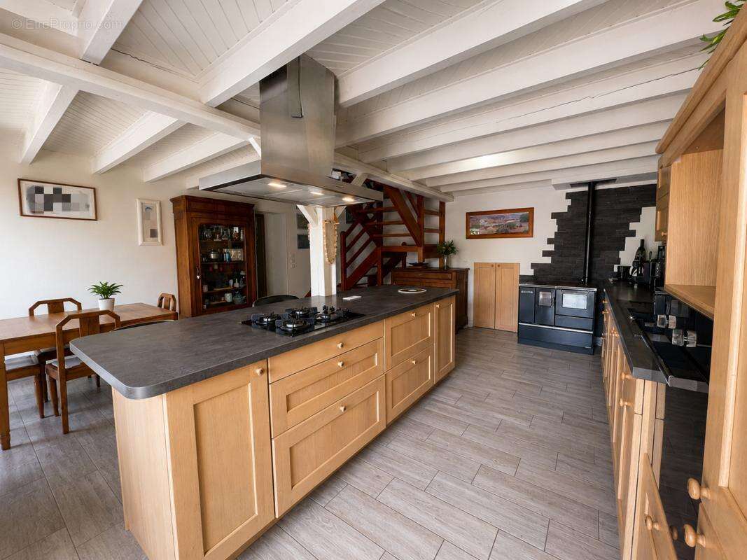 Maison 194 m² à Saint-Sylvestre  - photo 8