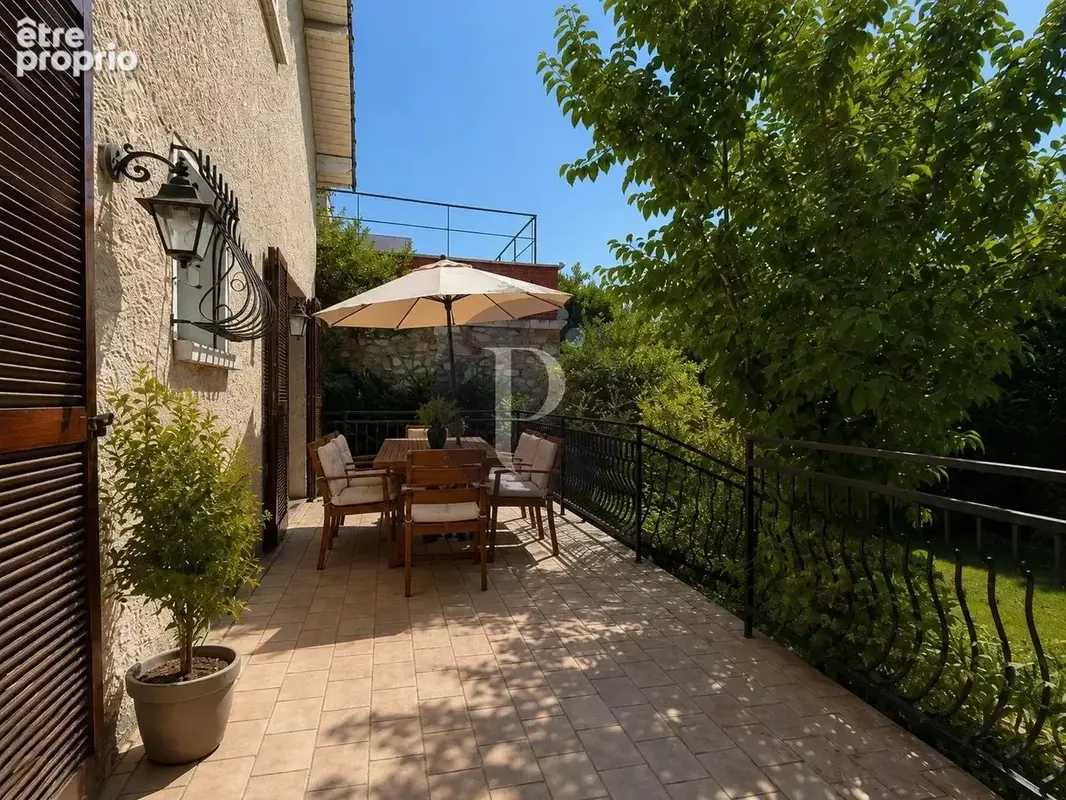 Maison familiale,153 m² habitables ,5 chambres, Terrasse & jardin - photo 3