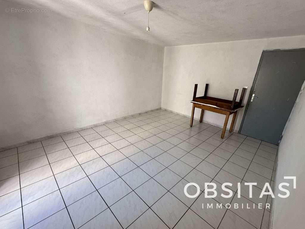 Appartement à FORCALQUIER