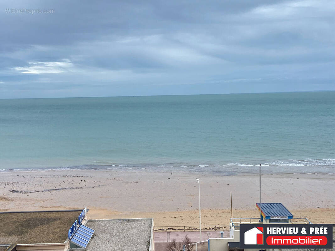 Appartement à LUC-SUR-MER