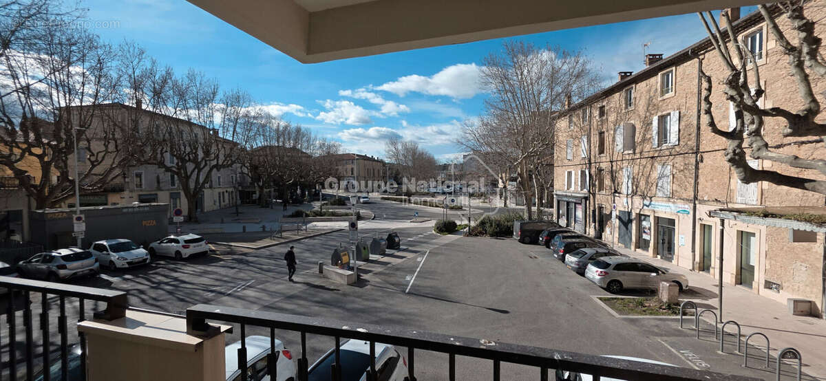 Appartement à BAGNOLS-SUR-CEZE