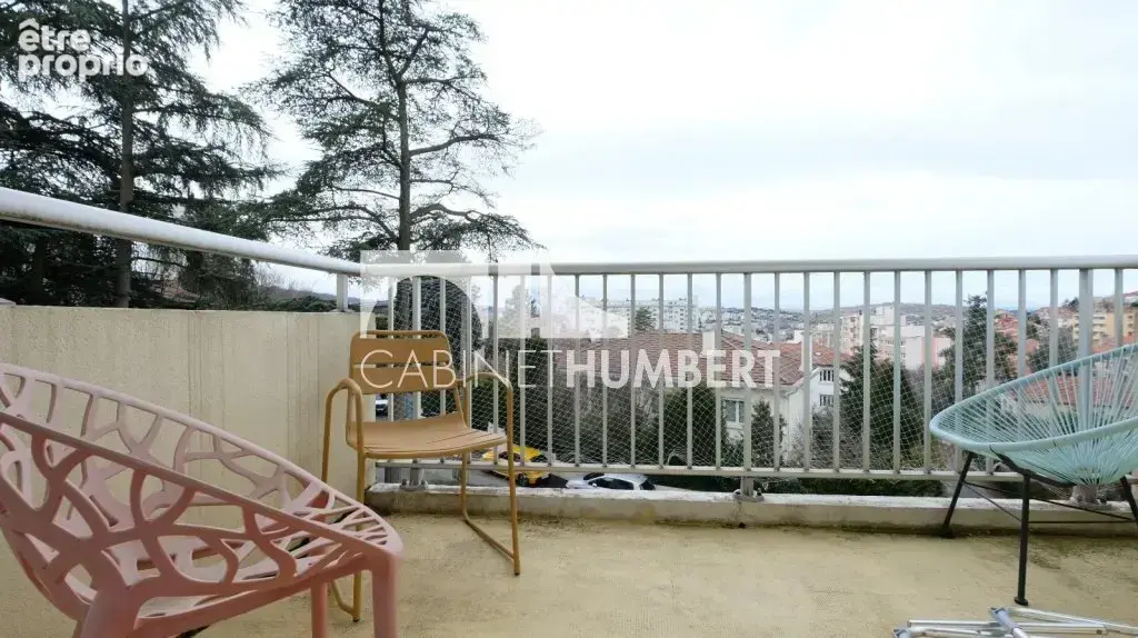 Appartement 87 m² à Saint-Etienne  - photo 6