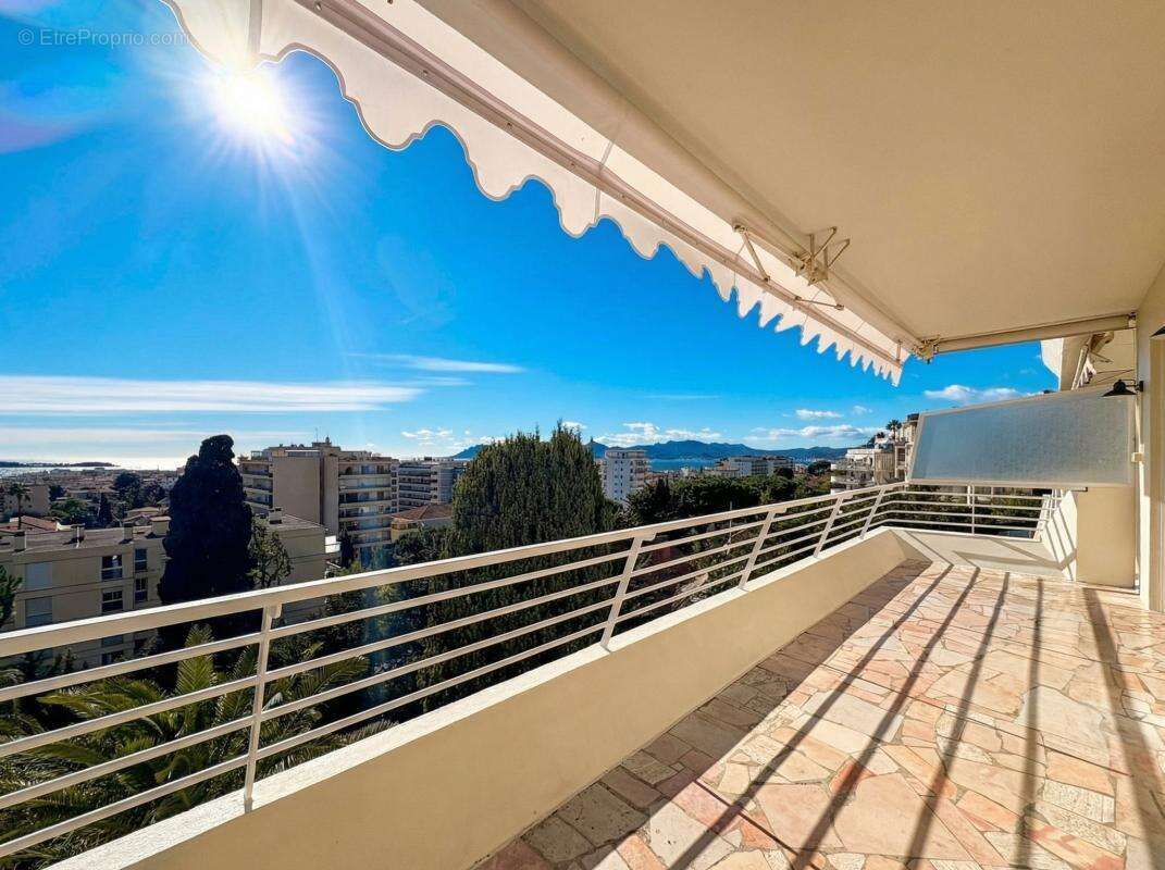Appartement à CANNES