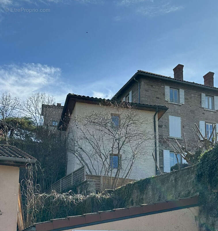 Appartement à SAINT-GERMAIN-AU-MONT-D&#039;OR