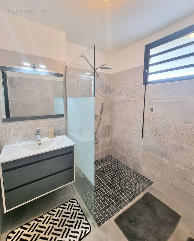 Appartement à SAINT-PIERRE