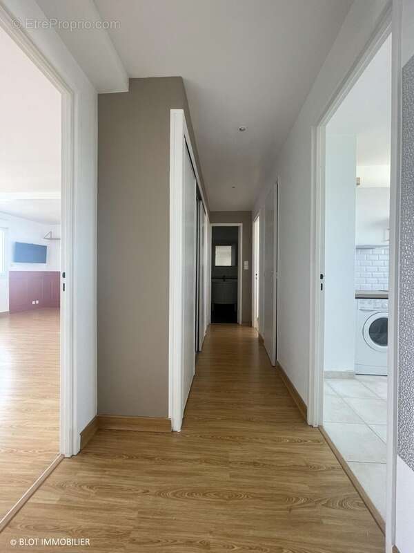 Appartement 64 m² à Rennes  - photo 2