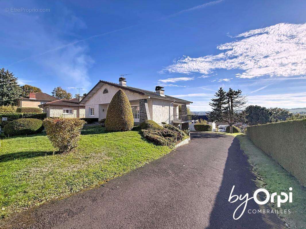 Maison à SAINT-ELOY-LES-MINES