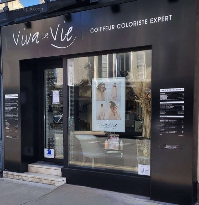 Commerce à LE COTEAU