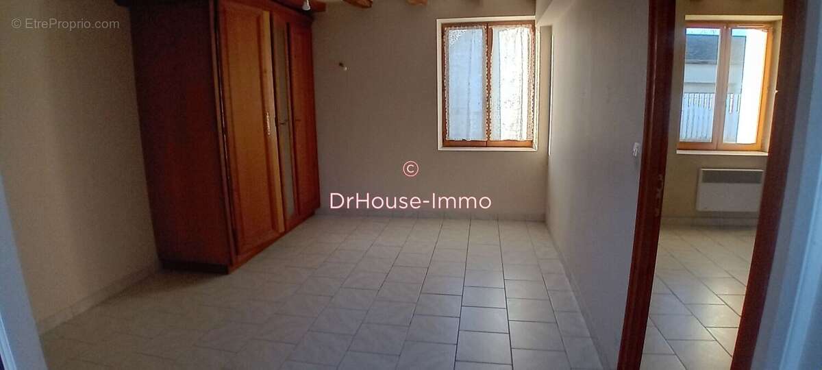 Maison à SAVIGNE-SUR-LATHAN