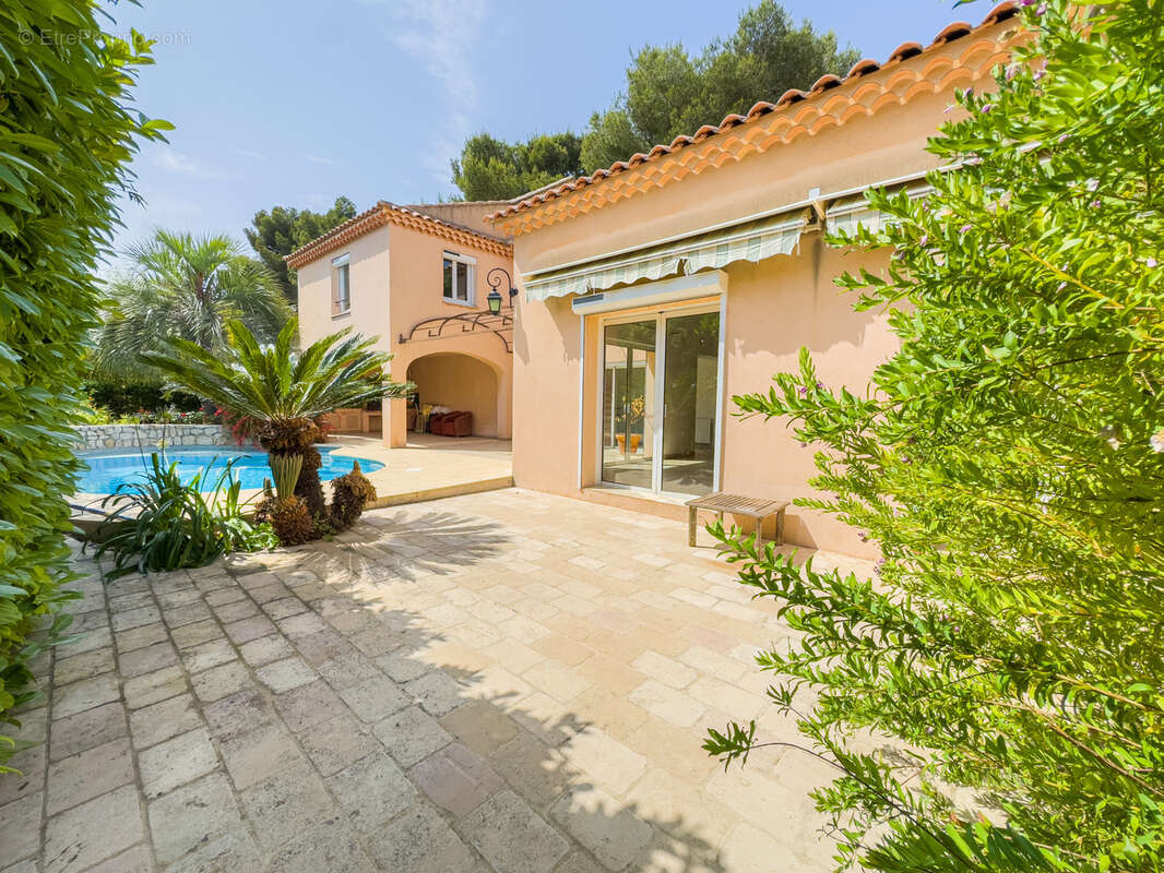 Maison à CARRY-LE-ROUET