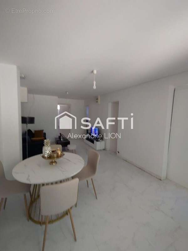 Photo 3 - Appartement à SAINT-GELAIS