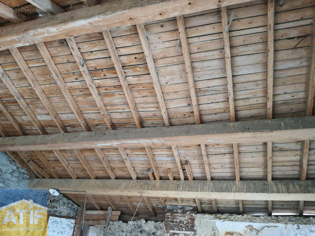 Maison à NOIRETABLE