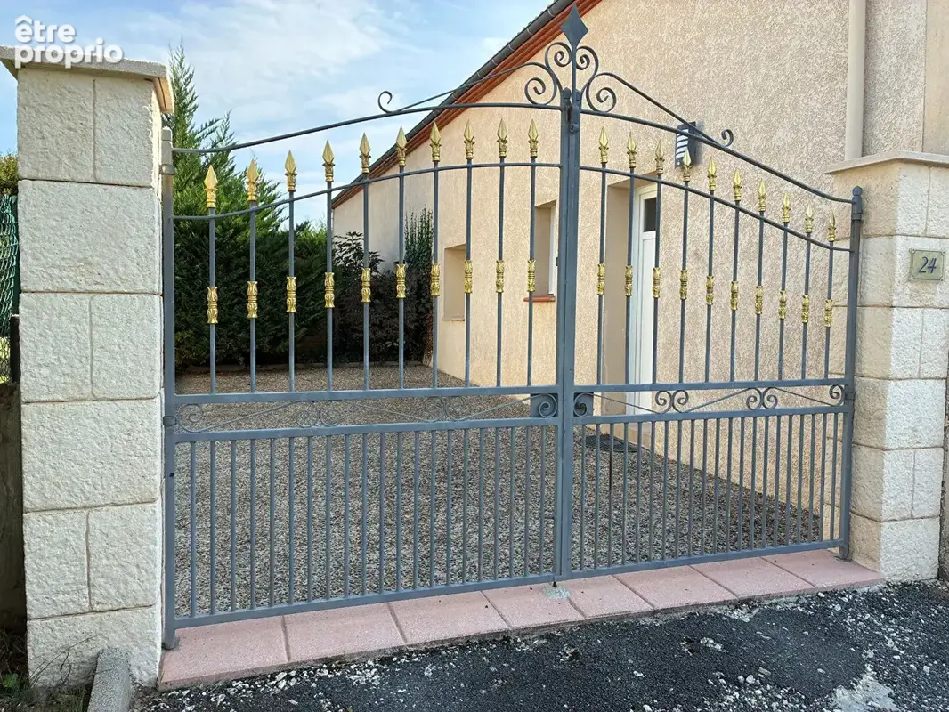 Maison mitoyenne rénovée , secteur eysses . - photo 14