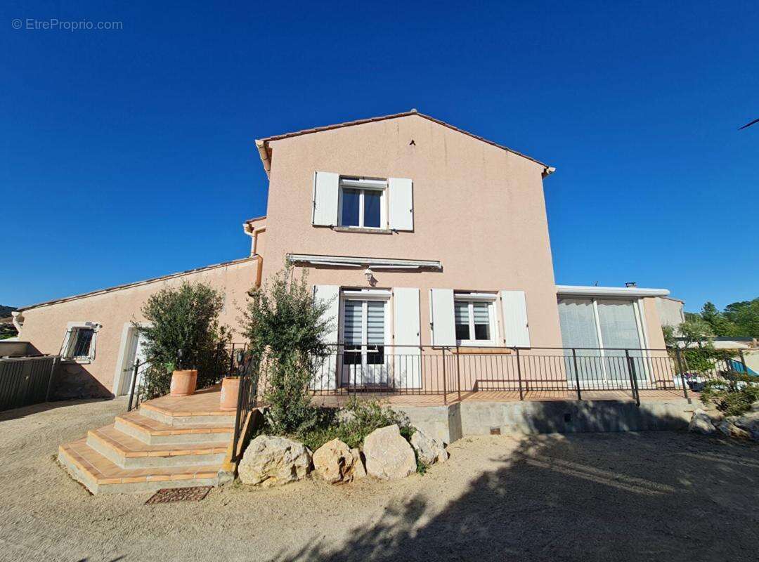 St Privat des vieux - Maison  3 chambres  avec piscine - Secteur calme - photo 2