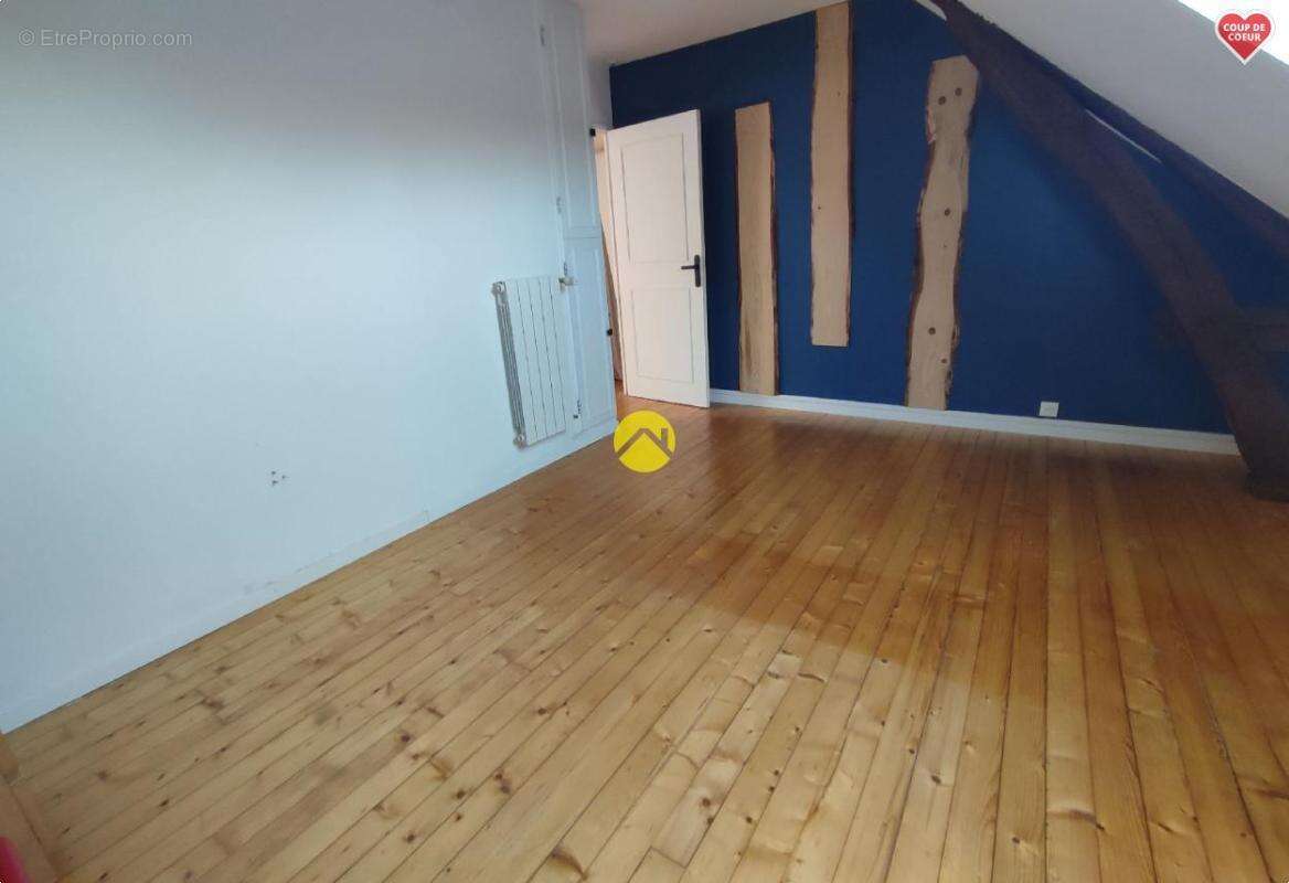 Maison à VAILLY-SUR-SAULDRE