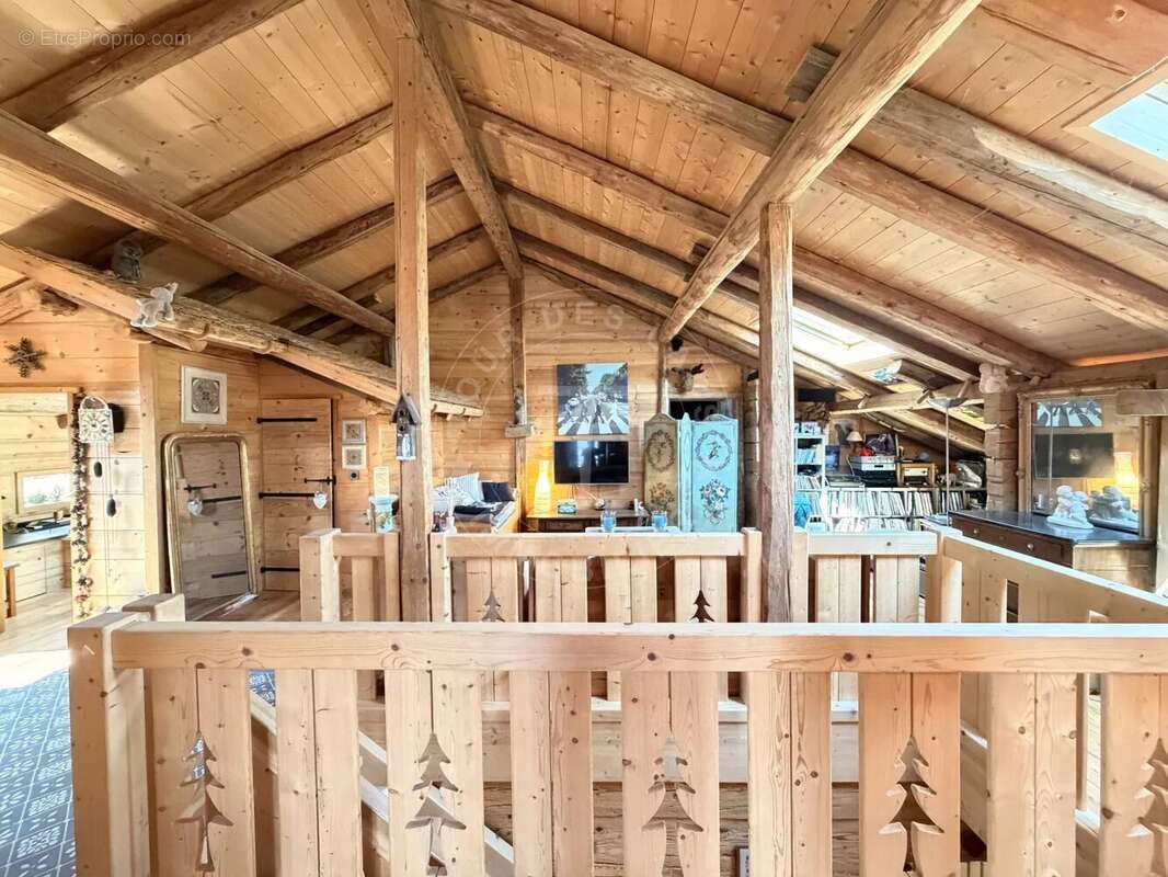 Ferme manigodine d’exception de 1800 – 380 m² habitables – terrain de 3 000 m² – vue panoramique - photo 15