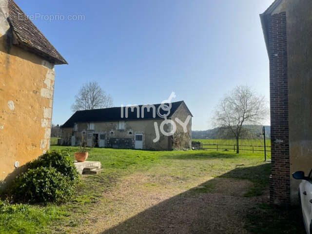 Maison à CONDE-SUR-HUISNE