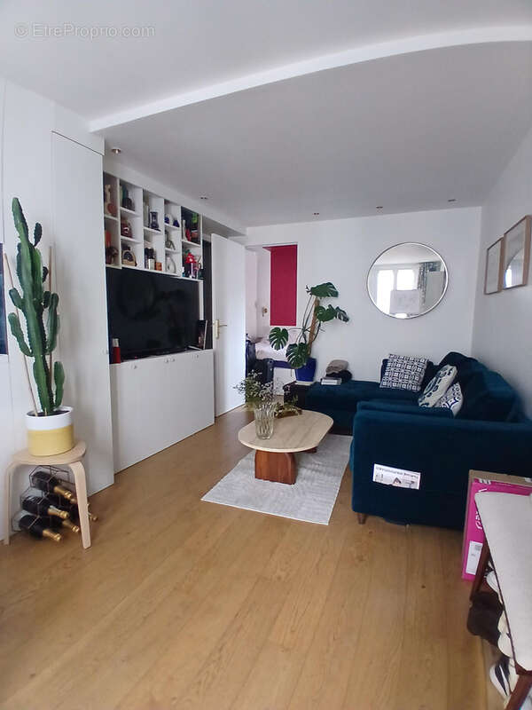 Appartement à PARIS-11E