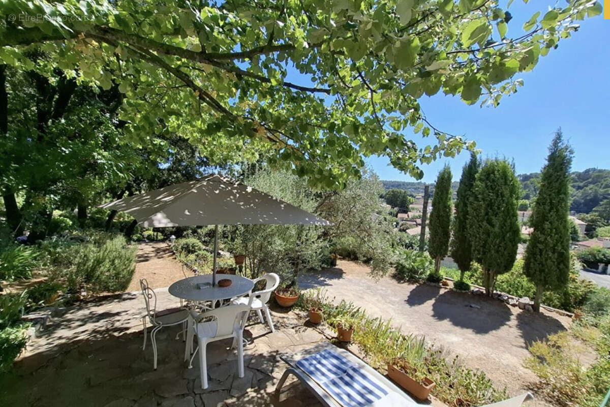 Maison à TRANS-EN-PROVENCE